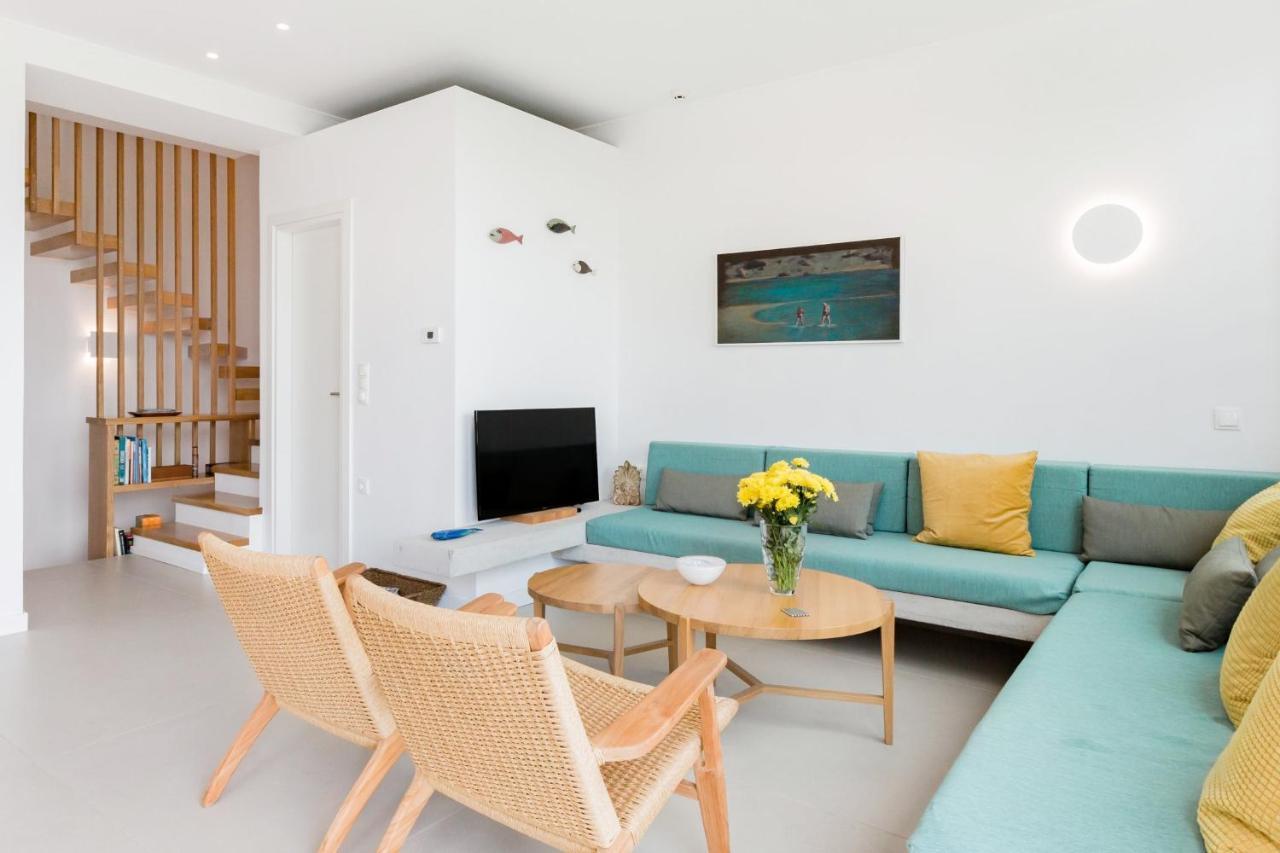 Fos Villa, A Luxe House With Private Heated Pool Galatas  Exterior photo